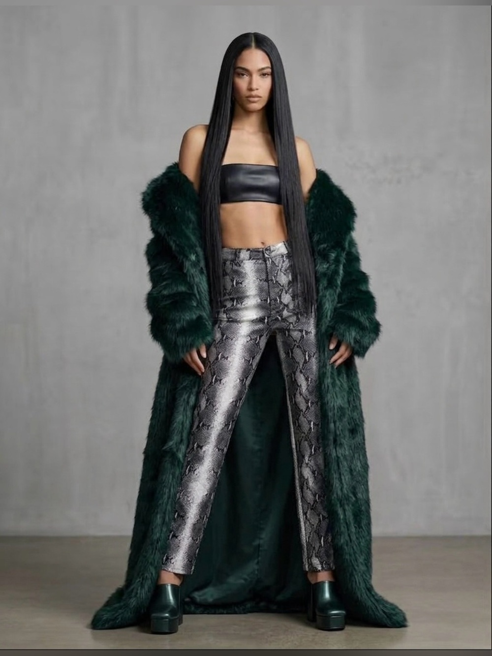 NEW🔥 Snakeskin Print Pants
